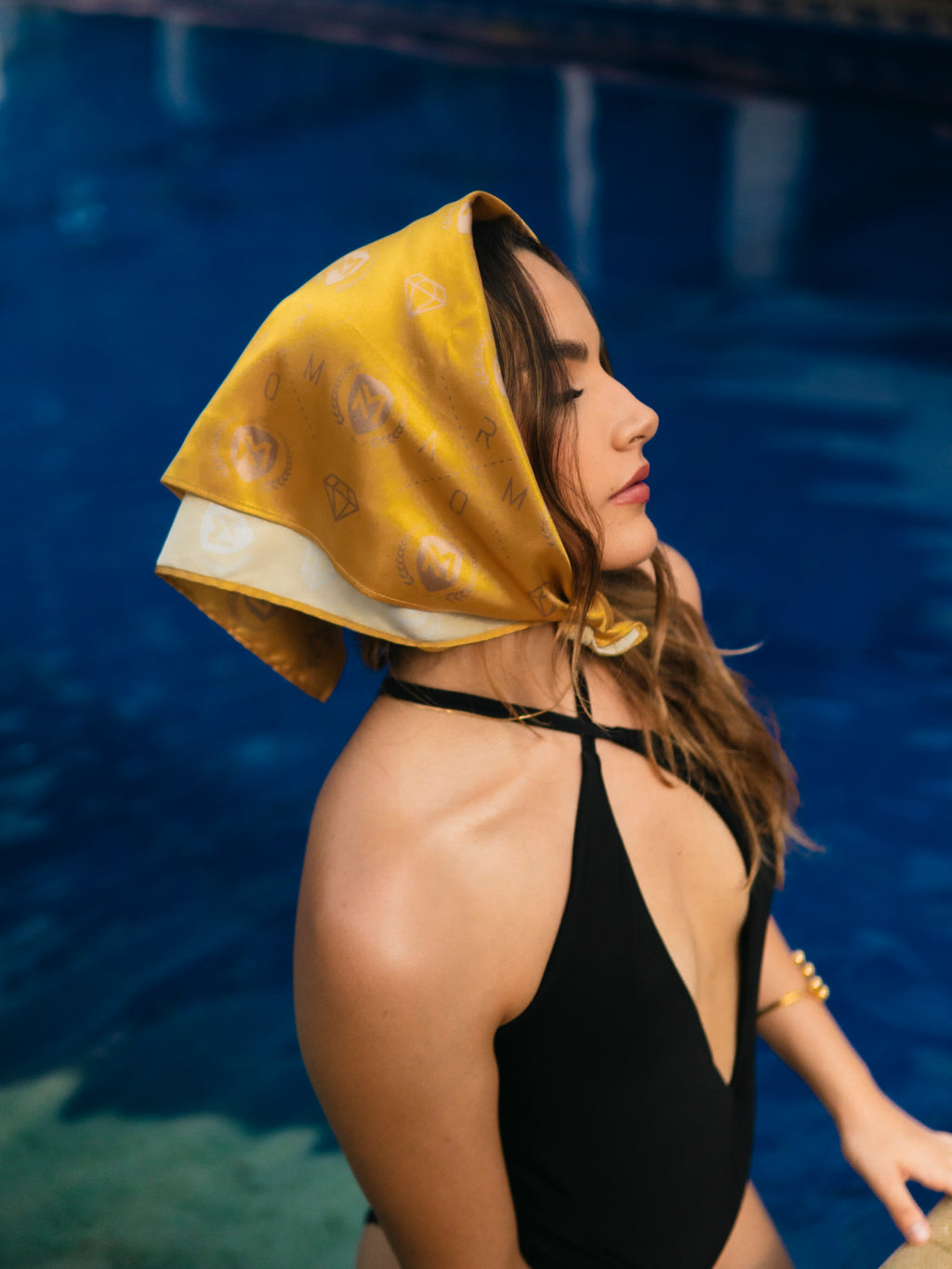 Pañoleta sublimada en tela satín