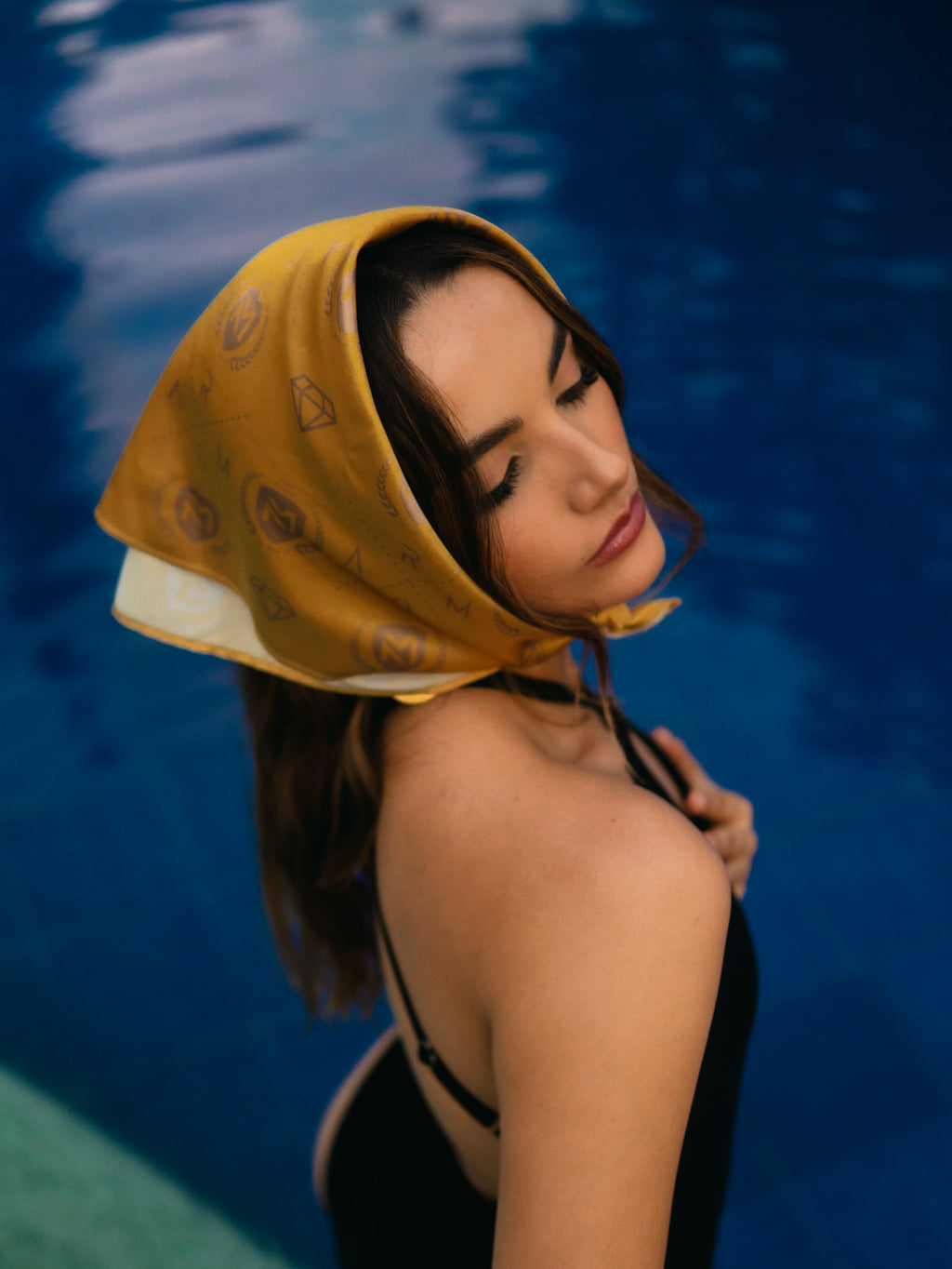 Pañoleta sublimada en tela satín