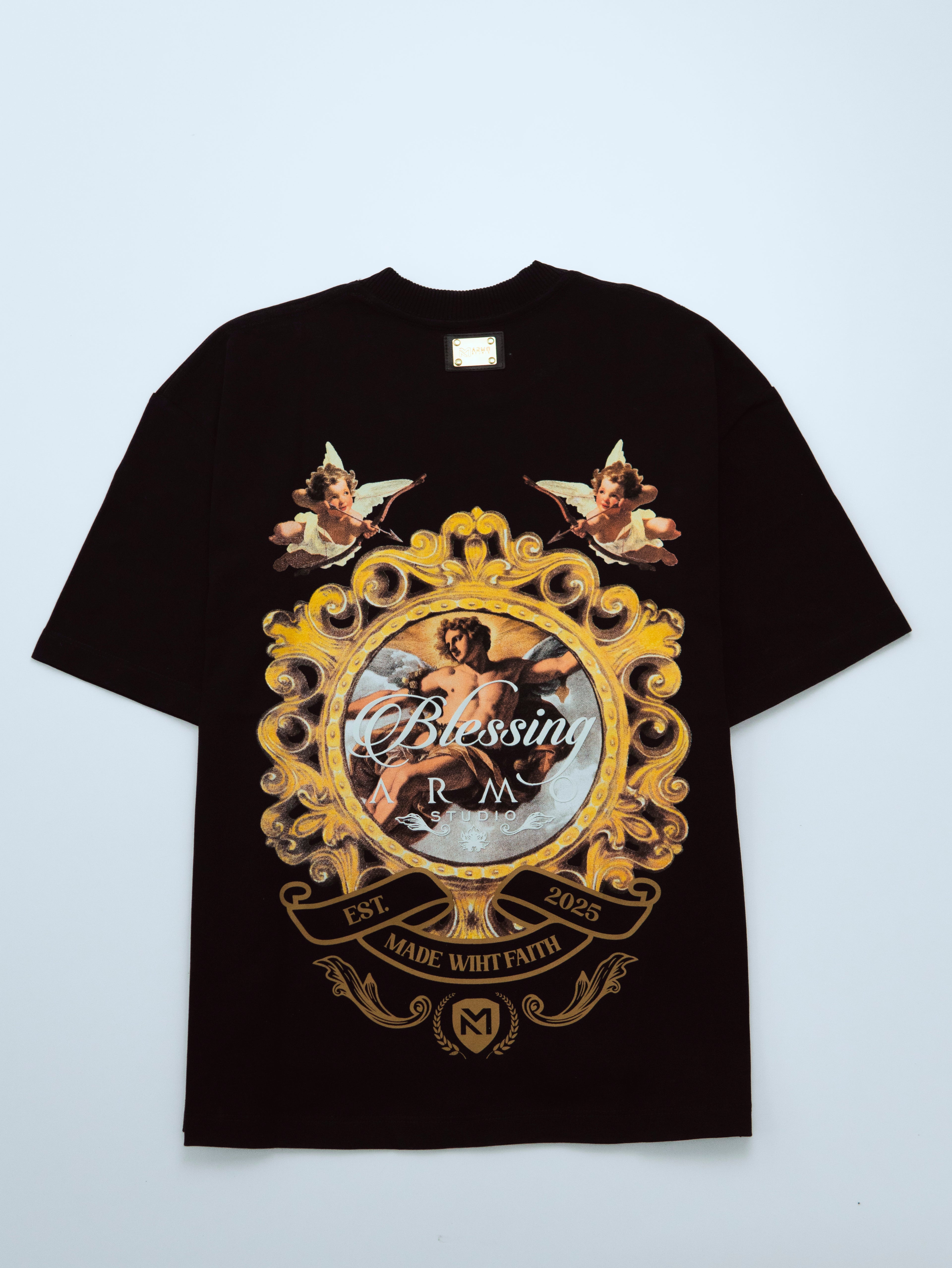 Camiseta Oversized Negra In His Shadow