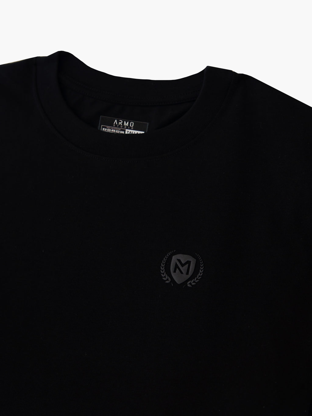 Camiseta Negra Armo Studio